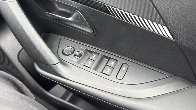 Peugeot 2008 1.2 PureTech 130 Allure 5dr Petrol Estate